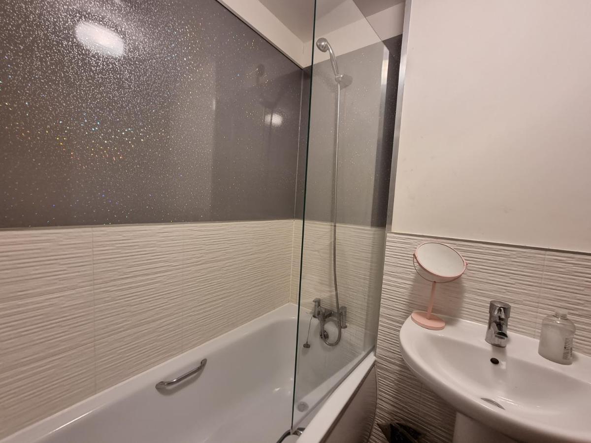 Kingsize Room Close To The A30 Camborne Pool エクステリア 写真